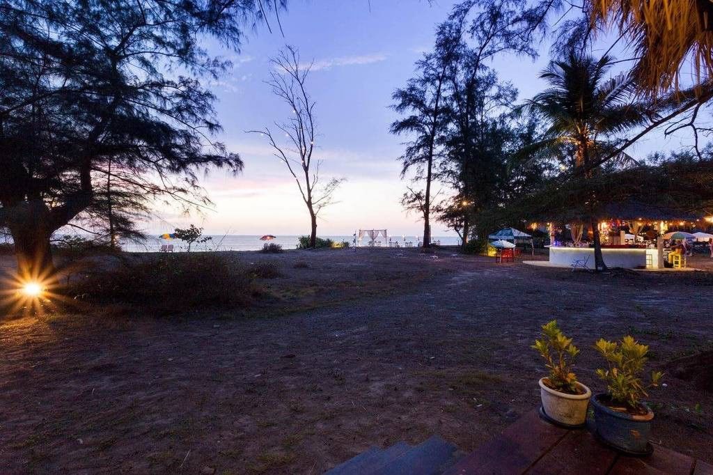 Hotel Micky Monkey Beach At Maikhao Beach Mai Khao Zewnętrze zdjęcie